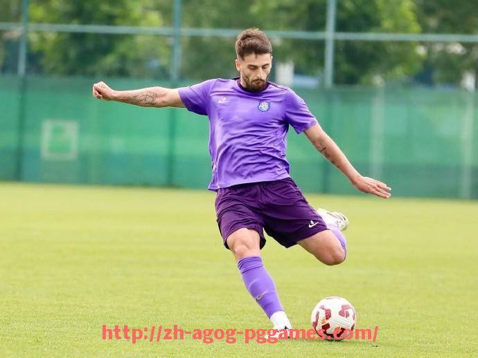 pg电子在线下载-英超球员身高排名及身高对比赛的实际影响